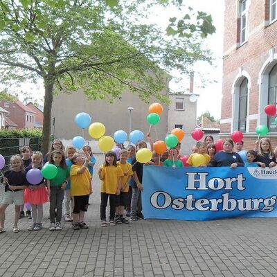 Bild vergr&ouml;&szlig;ern: Hort Osterburg Gruppenbild