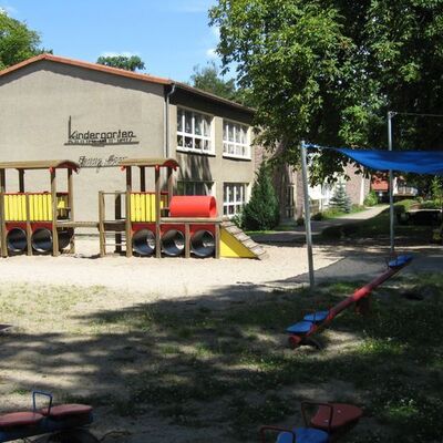 Bild vergr&ouml;&szlig;ern: Kita Jenny Marx Osterburg Geb�ude