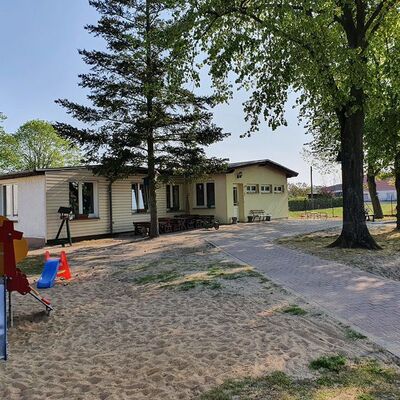 Bild vergr&ouml;&szlig;ern: Kita "die Kleinen Strolche" Walsleben Geb�ude